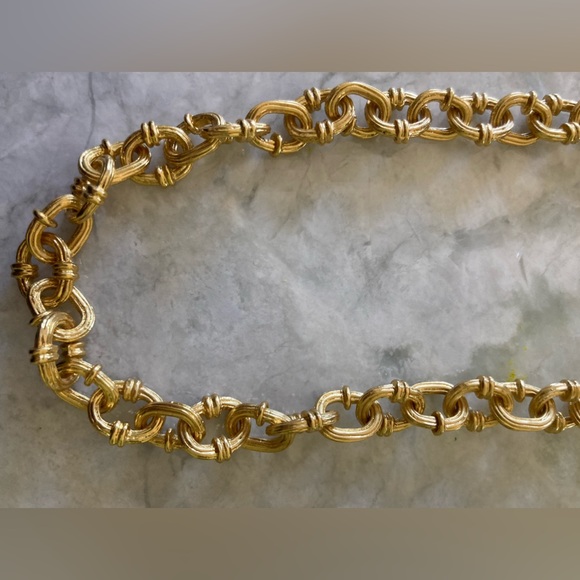 Karine Sultan Classic Chain Link Toggle Necklace 20” SO CLASSIC Goldtone NWT - Picture 10 of 11